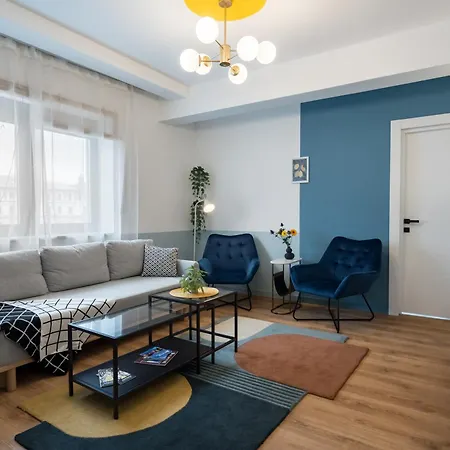 Checkers Queen Elizabeth Ultracentral Bucarest