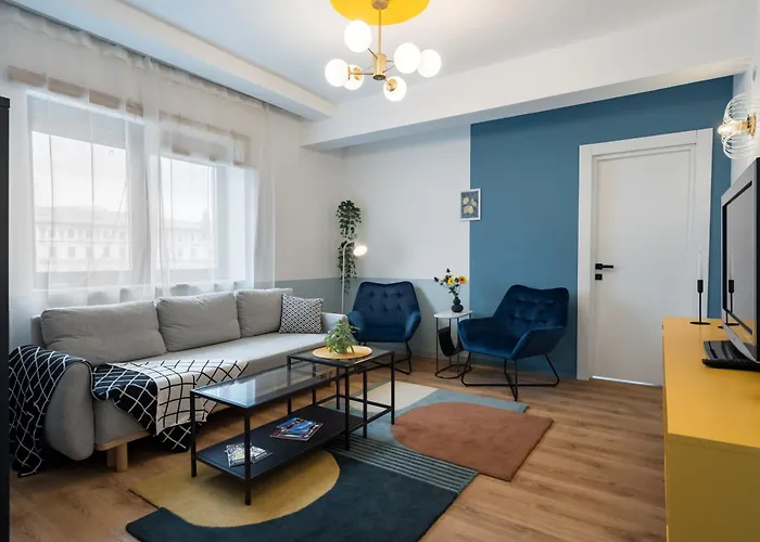 Checkers Queen Elizabeth Ultracentral Bucareste